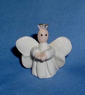 Inspirational Gift - Miniature Giving Angel